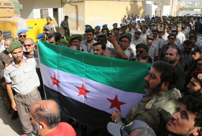 Terörden arındırılan Afrin'de Suriyeli polisler görev başında